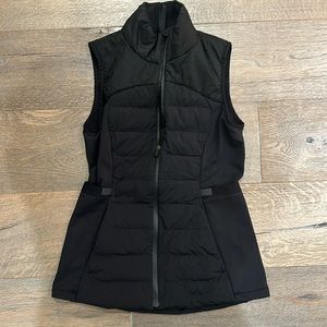 Lululemon Down for it all Black Vest size 6